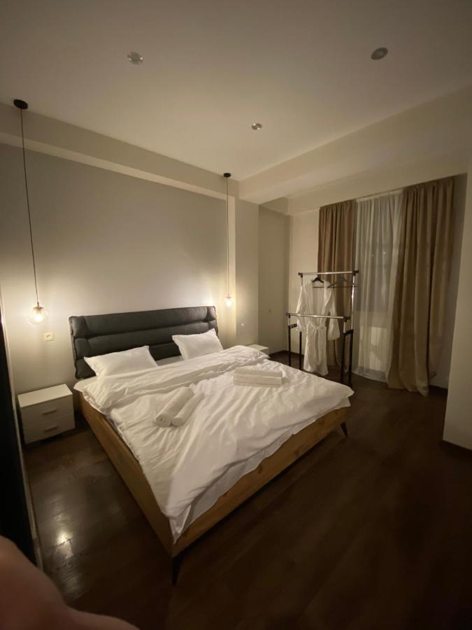 Apartment Sixteen Tbilisi Exterior foto